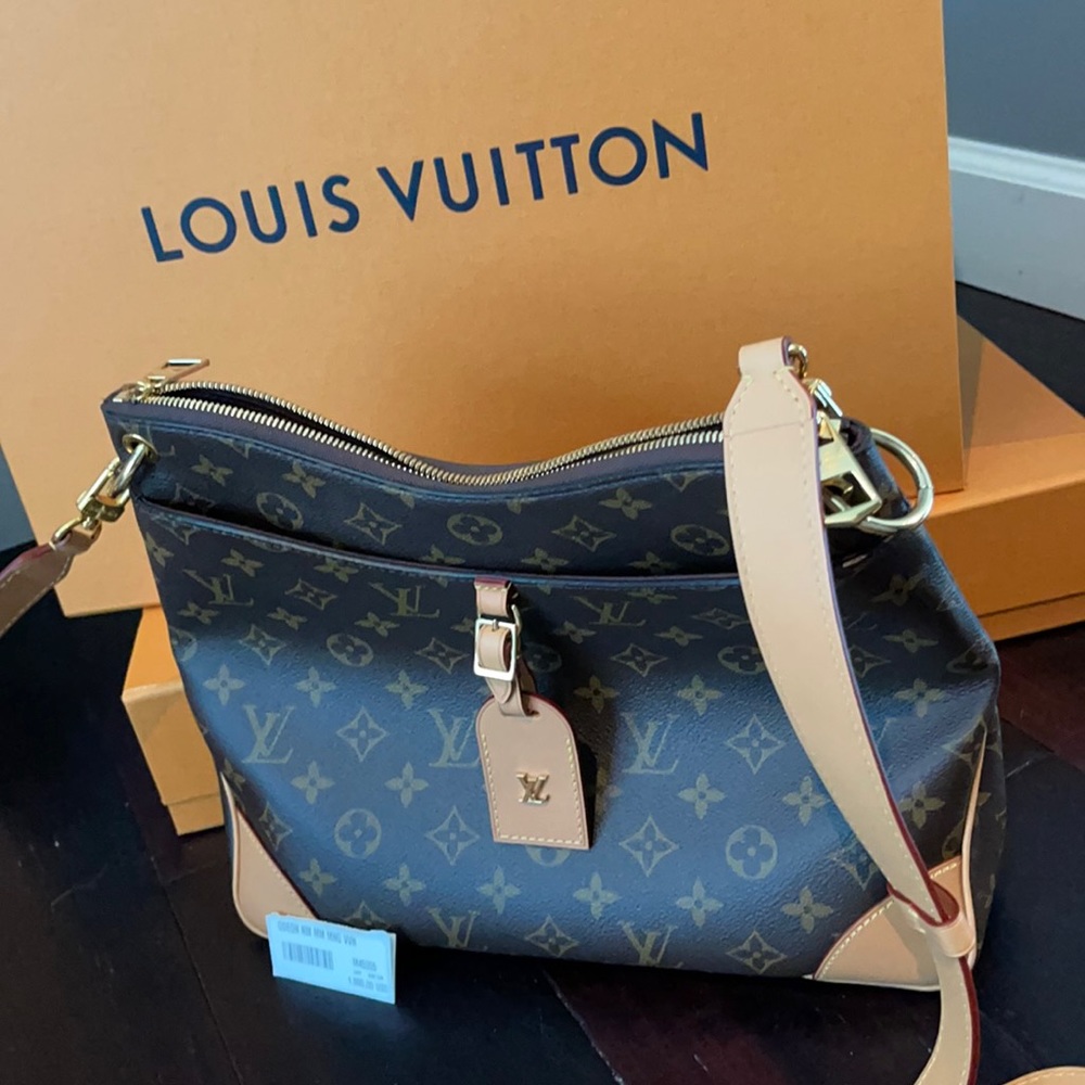 Odeon MM LOUIS VUITTON